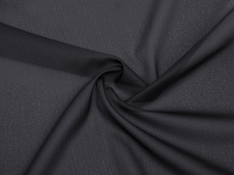 L'innovation de la technologie interlinnée fusible favorise la mise à niveau de l'industrie des vêtements